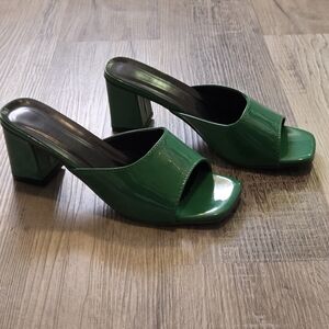 Elegant Green Women's Slide Sandals